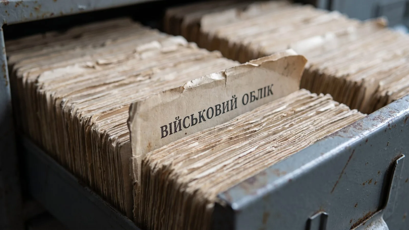 Визнали непридатним, виключили з обліку - і мобілізували за один день. Суд скасував наказ